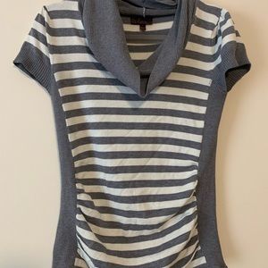 Takeout Shortsleeve sweater